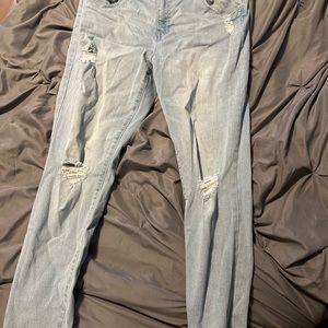 Distressed D.Jeans